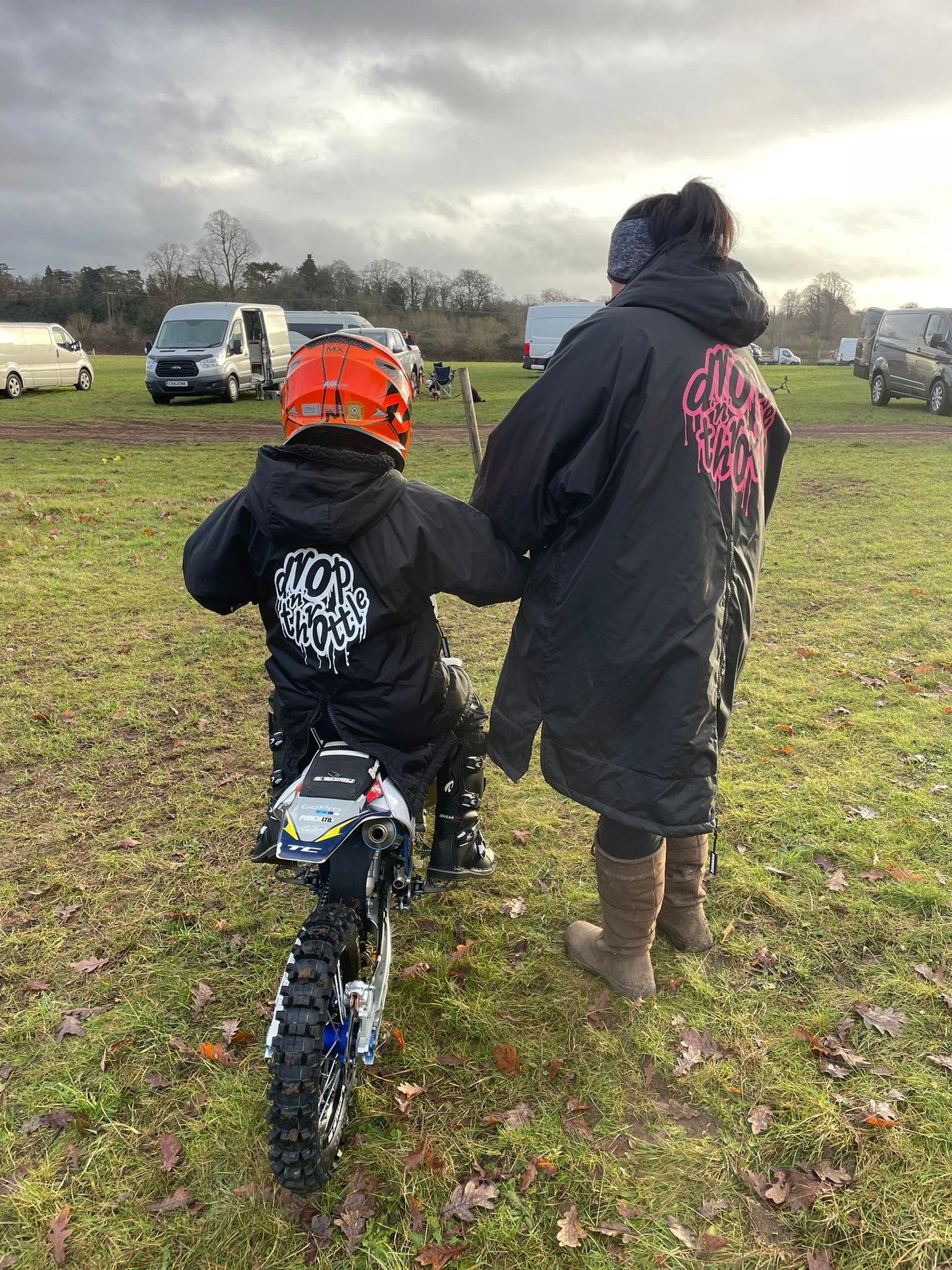 DROP N THROTTLE YOUTH DRYROBE